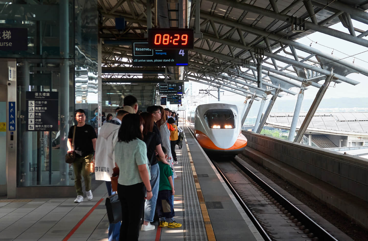 高鐵烏日台中站